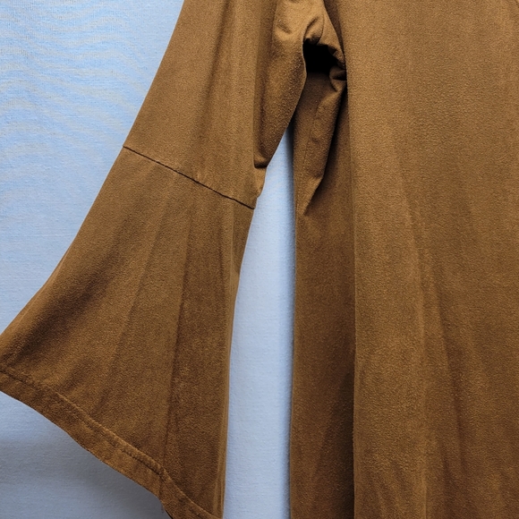 Relativity Size Small Brown Suede Long Sleeve with Flared Sleeves - Picture 2 of 6